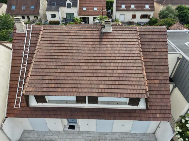 Toiture nettoyée en douceur puis traitée à l’hydrofuge