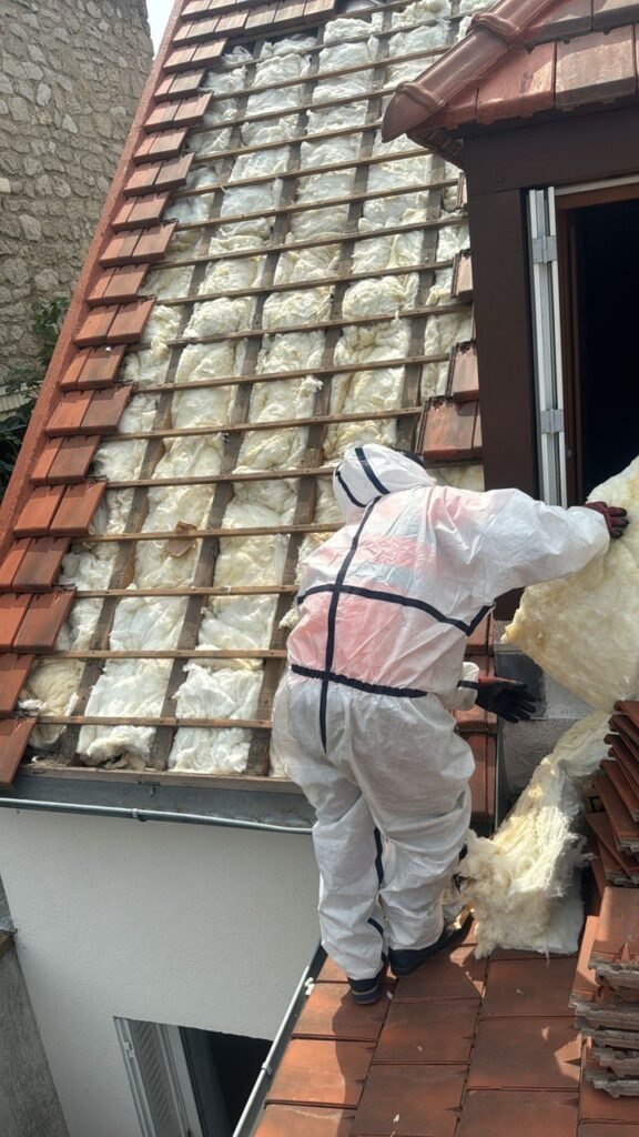 Isolation toiture extérieure avec dépose des tuiles est remise en place des tuile