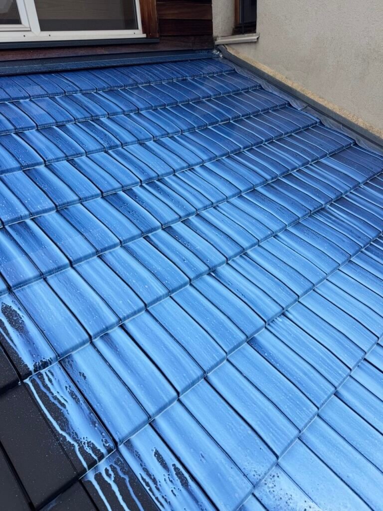 DÉCAPAGE ET TRAITEMENT DE TOITURE | Redonnez vie à votre couverture